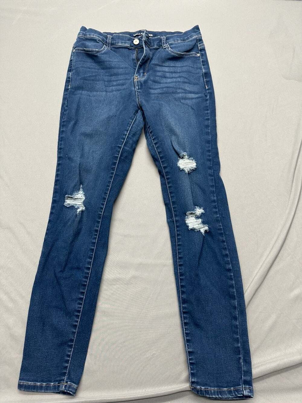 Wallflower Womens Size 9 Distressed Skinny Jeans Dark Blue Denim
